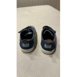 Erg leuke sneakers van Toms in maat 23,5