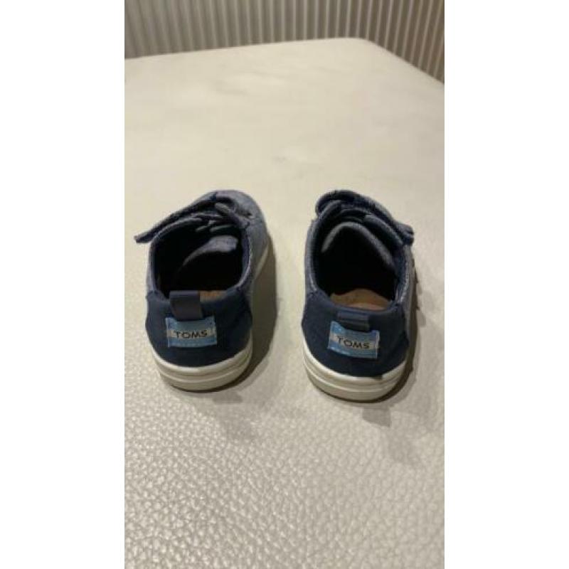Erg leuke sneakers van Toms in maat 23,5