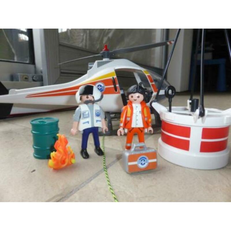 Playmobil 5542 en 9235 blusvliegtuig en brandweerauto