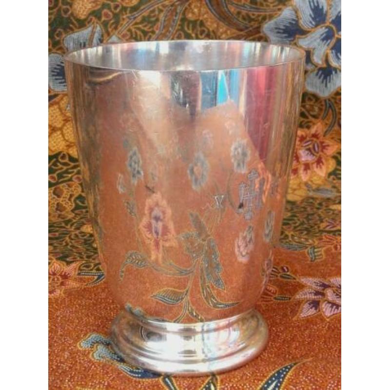 Zware antieke Pint beker uit Engeland van Walker & Hall.