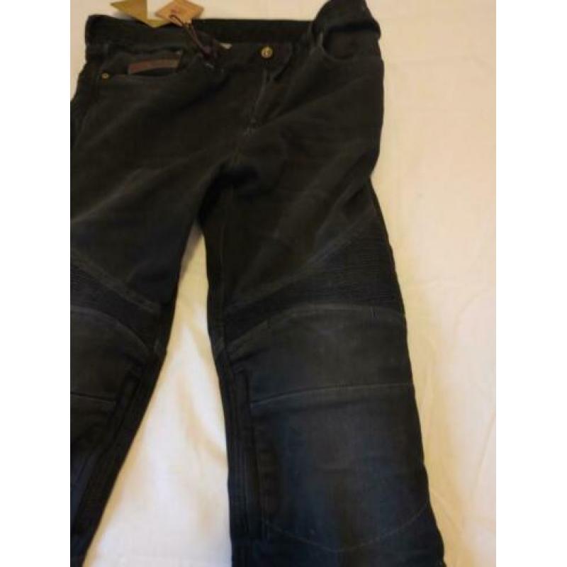 Mooie nieuwe motorbroek maat 38