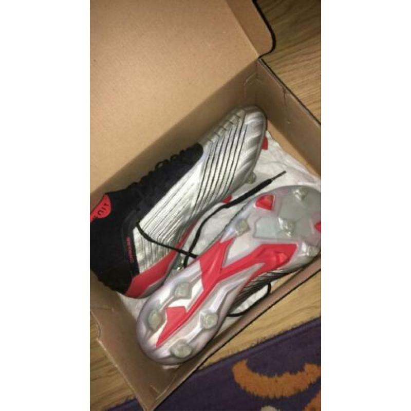 Adidas Predator 19.1 FG Silver Maat 42