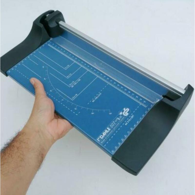 Dahle rolsnijmachine 507 - 8 vel - 32 cm