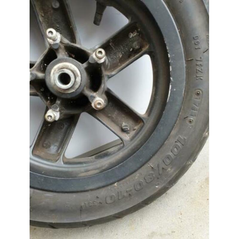 Set zwarte velgen / wielen van Piaggio Zip 2000