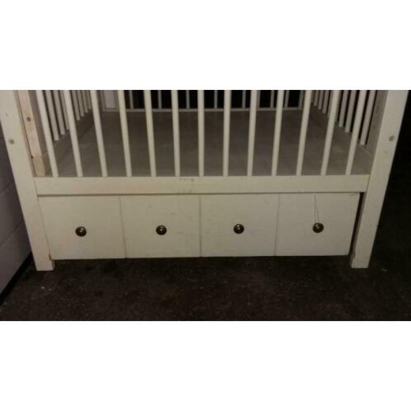 Houten box met lade en verstelbare bodem