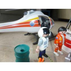 Playmobil 5542 en 9235 blusvliegtuig en brandweerauto