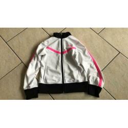 Nike trainingspak maat 122/128