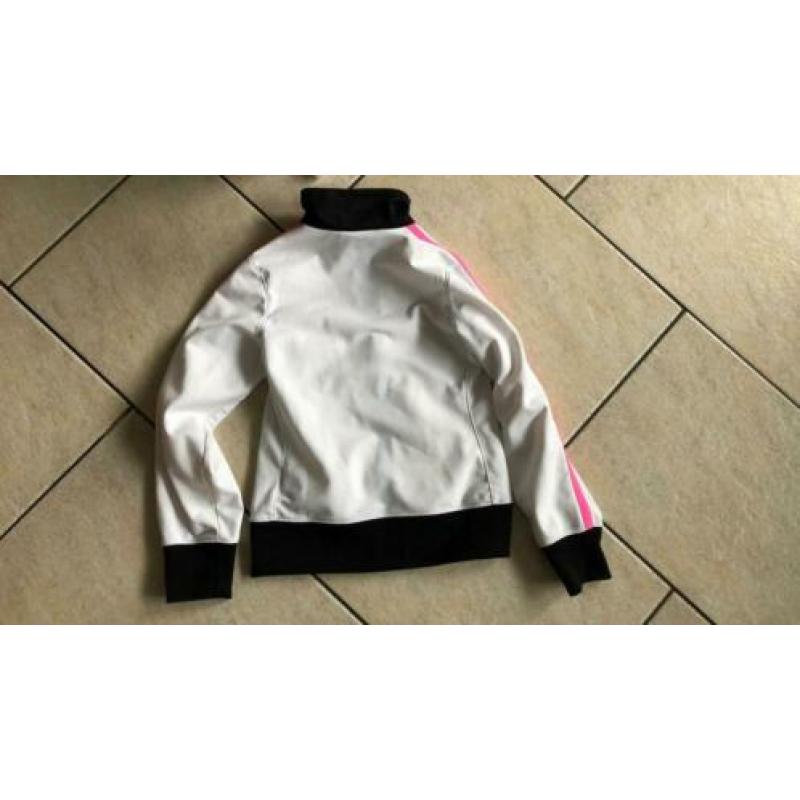 Nike trainingspak maat 122/128