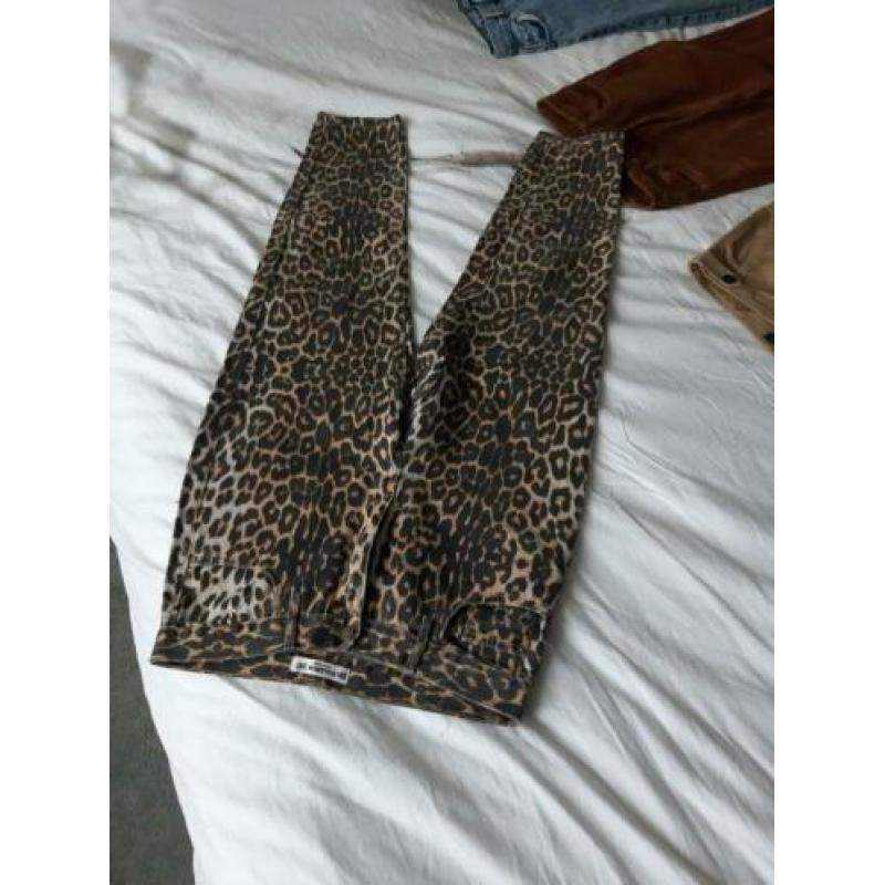 5 mooie broeken maat 38 €5 ps