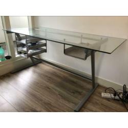 Prachtig Glazen Bureau