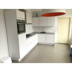 Keuken zgan compleet wit greeploos