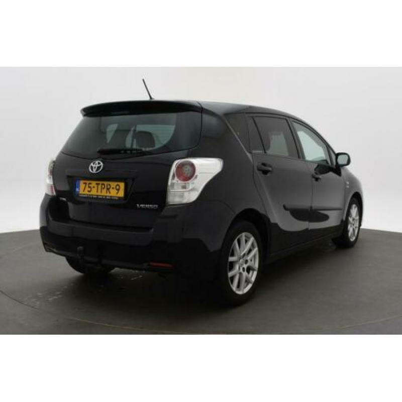 Toyota Verso 2.2 D-4D Business 7p. (bj 2012)