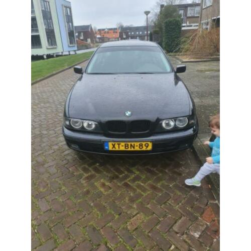 BMW 5-Serie 2.8 I 528 AUT/ Zwart
