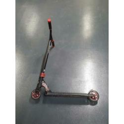 Stuntstep slamm scooters rebel rood