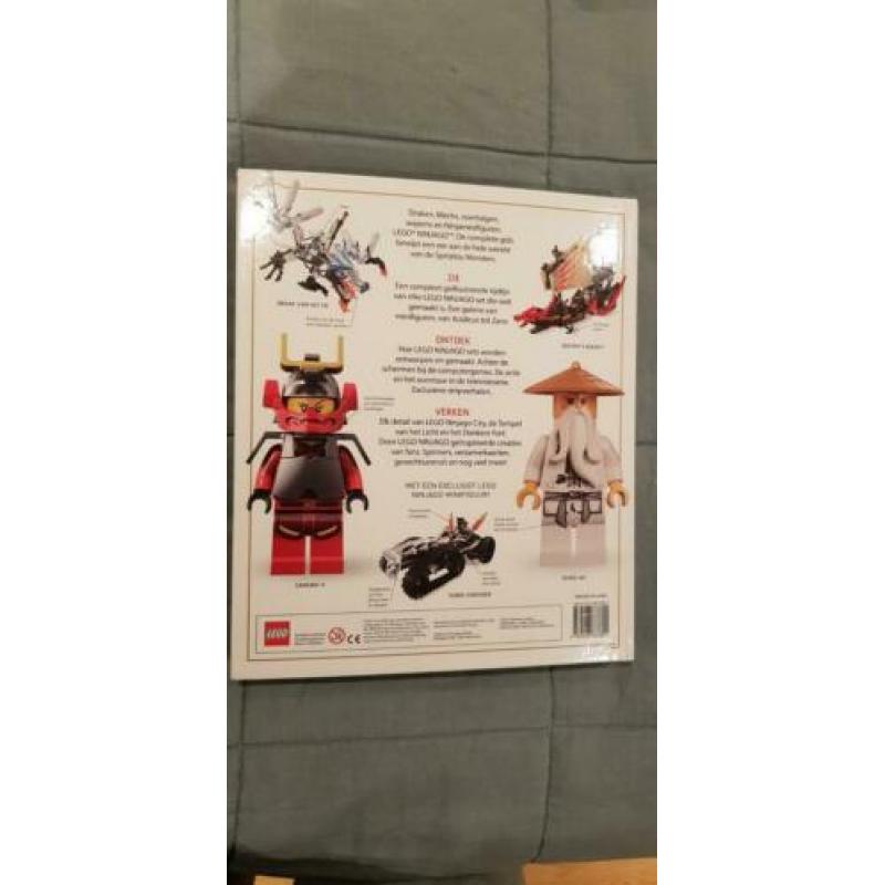 Lego Ninjago boek De Complete Gids