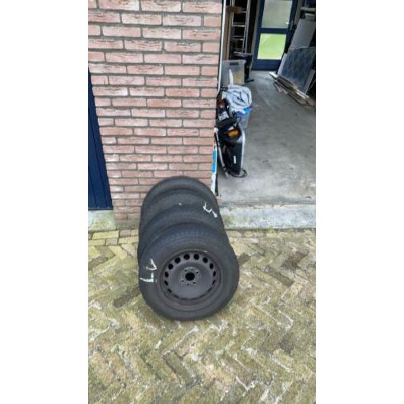 Winterband met stalen velgen 165/70 R14