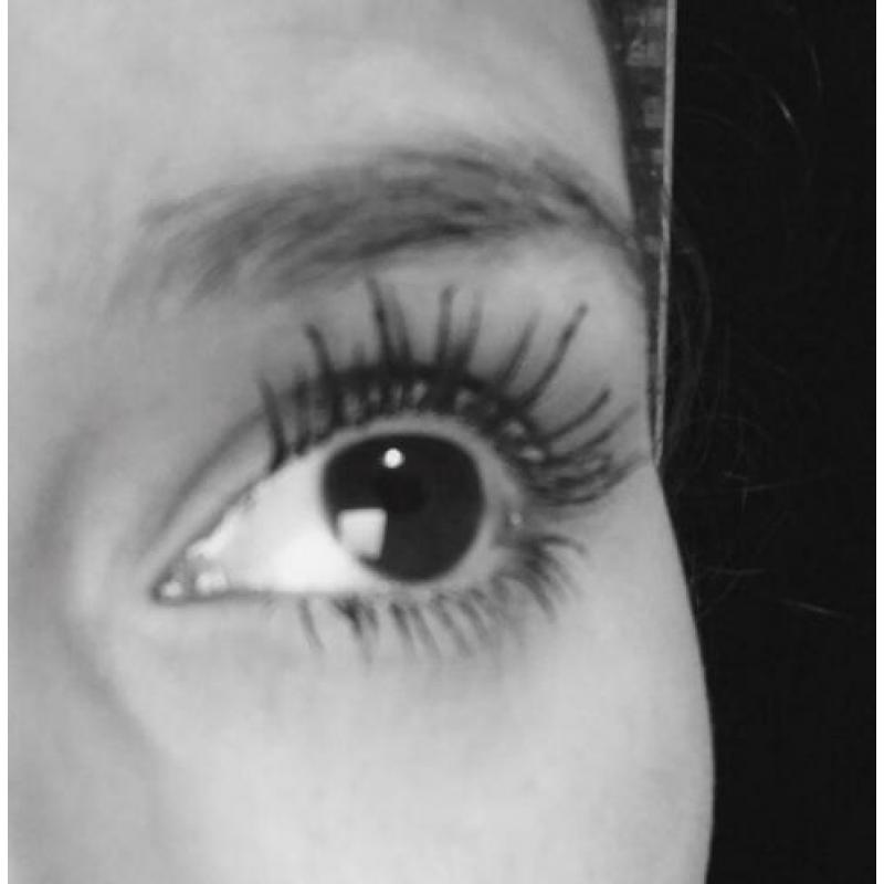mascara