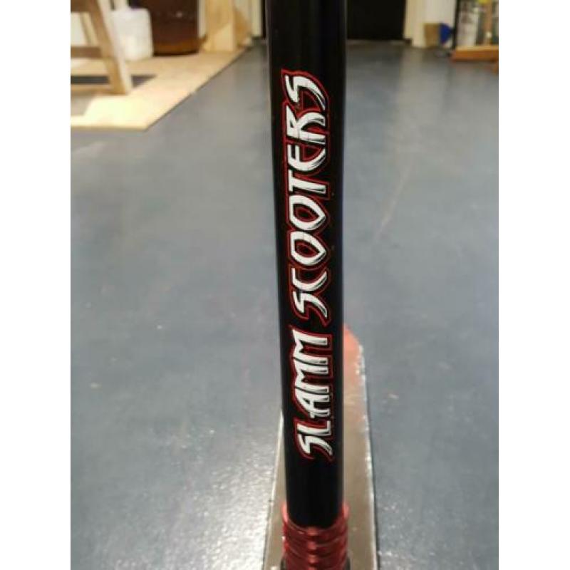 Stuntstep slamm scooters rebel rood