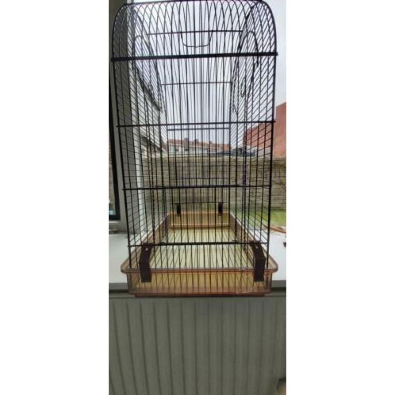 Mooie vogelkooi in prima staat