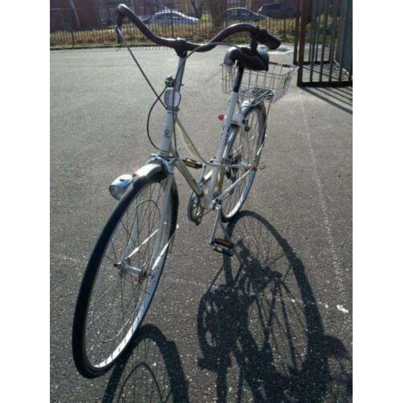 Thunberg Karlsruhe damesfiets bike Gazelle Batavus