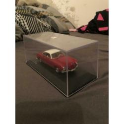 Schaalmodel VW Karmann Ghia Minichamps