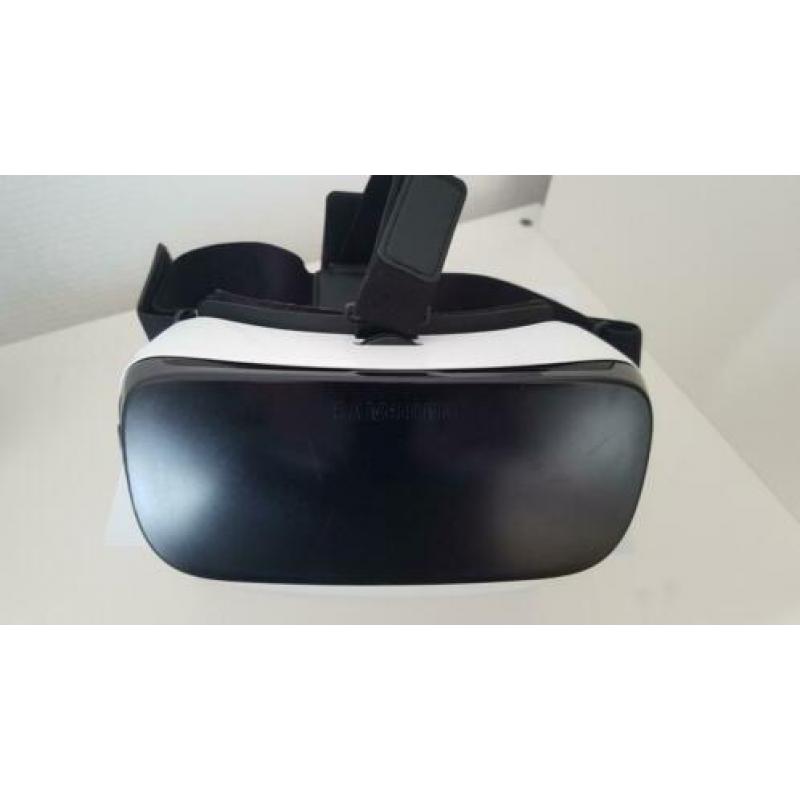 SAMSUNG GEAR VR (€60->€15) very new!