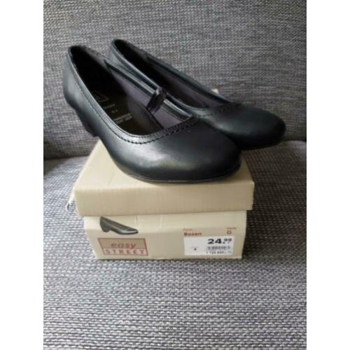 Dames schoenen met hakje