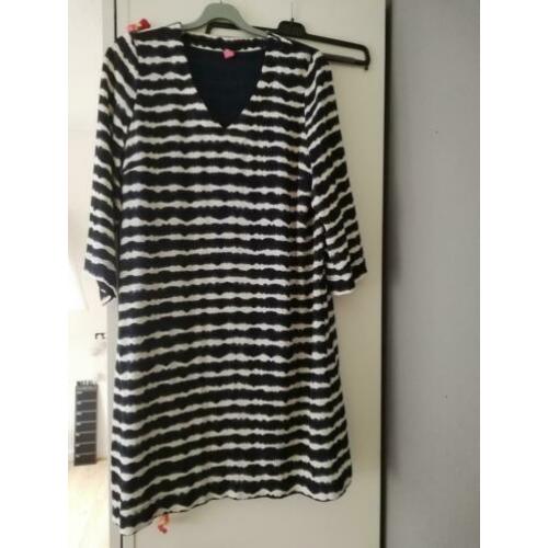 Leuke jurk van Kyra & ko, blauw/wit, z. g. a. n., Maat 44.