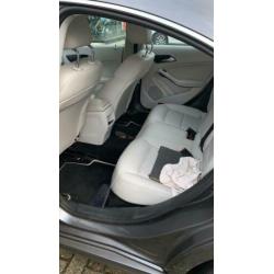 Mercedes CLA-Klasse 200 1.6 115KW 7G-DCT (aut) 2013 Grijs