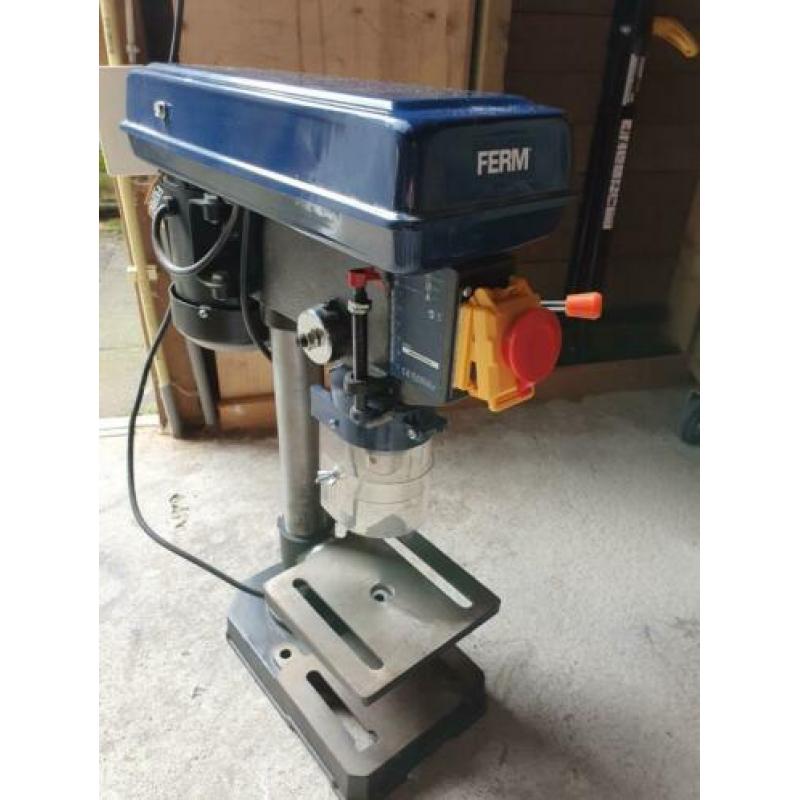 Ferm kolomboormachine