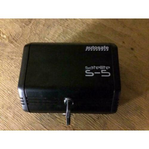 Kluis kluisje safe nieuw, incl. 2x sleutel en kabel