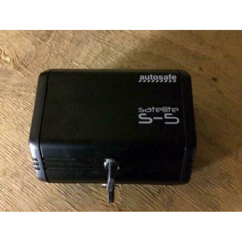 Kluis kluisje safe nieuw, incl. 2x sleutel en kabel