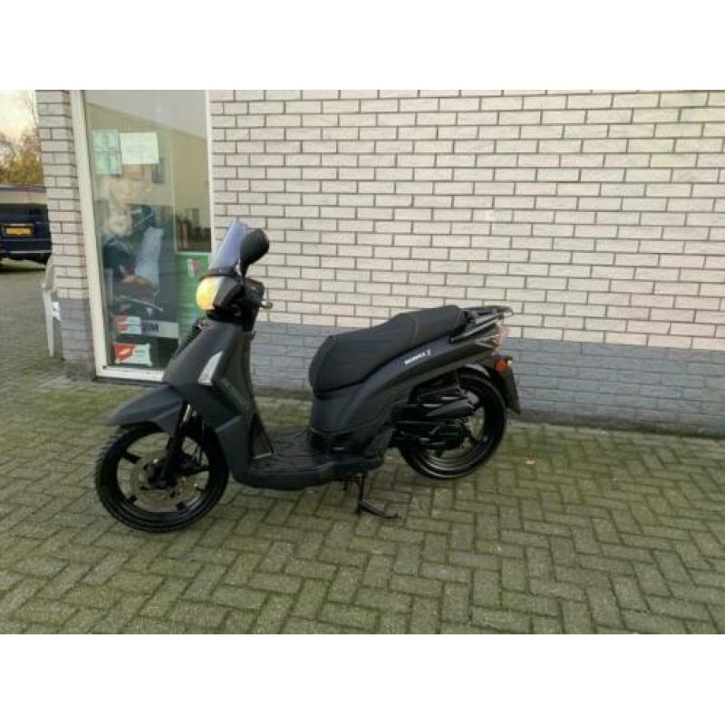 Aktie! mooie kymco people s 45km brom mat black 4t 2012 5000
