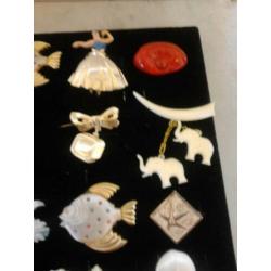 Broches