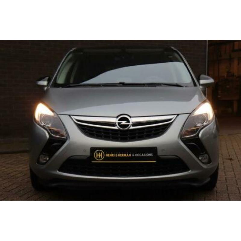 Opel Zafira 140pk Business+ (7p.!/Glazen dak/Climate/NAV/17"