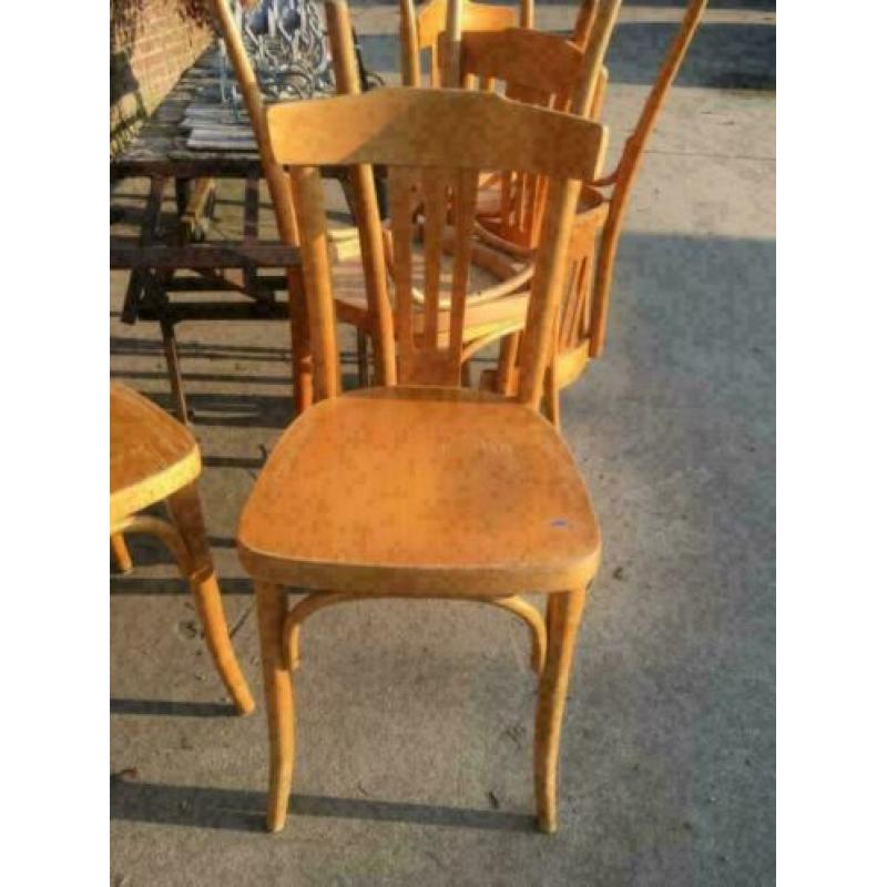 Brocante stoelen / nog 4 stuks beschikbaar