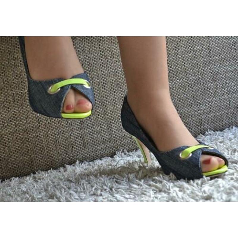 Mooie pumps spijker/ neon geel maat 41.