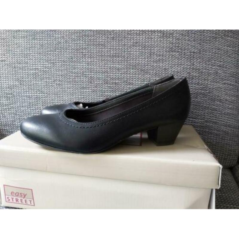 Dames schoenen met hakje