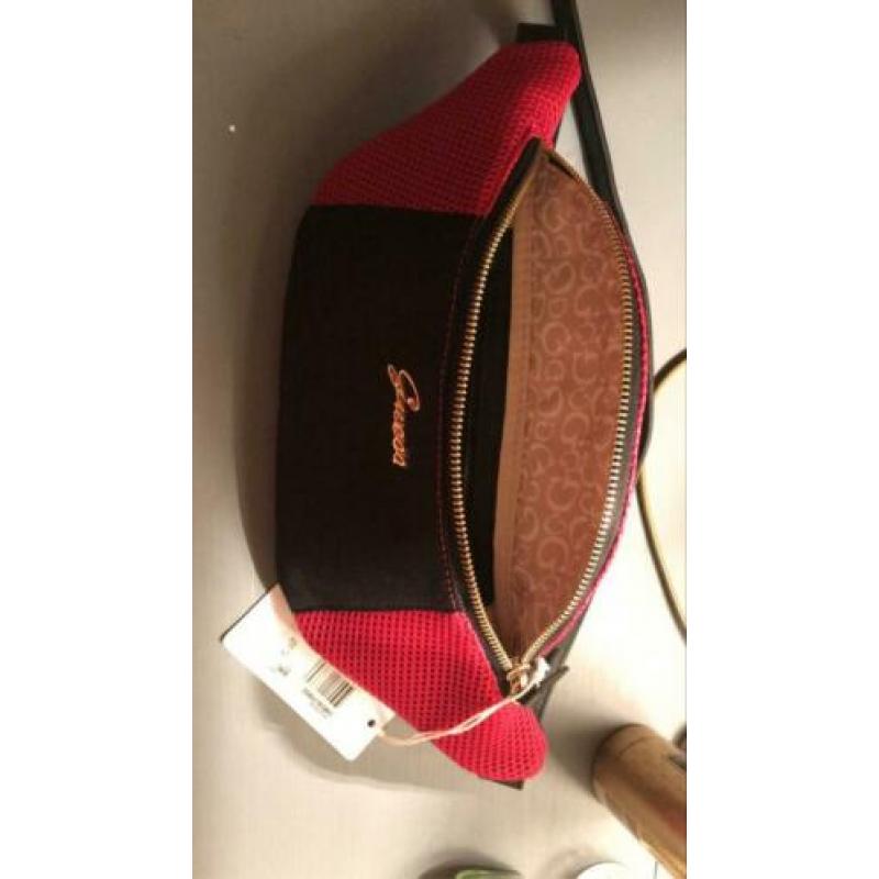 Nieuwe Guess heuptas