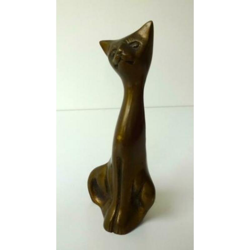 Brons/koper beeldje van zittende kat 2735-b