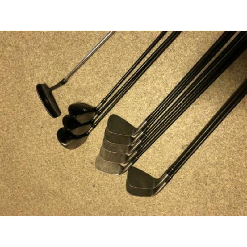 Complete Golfset graphite Texas Golf H357 56789 PS & putter