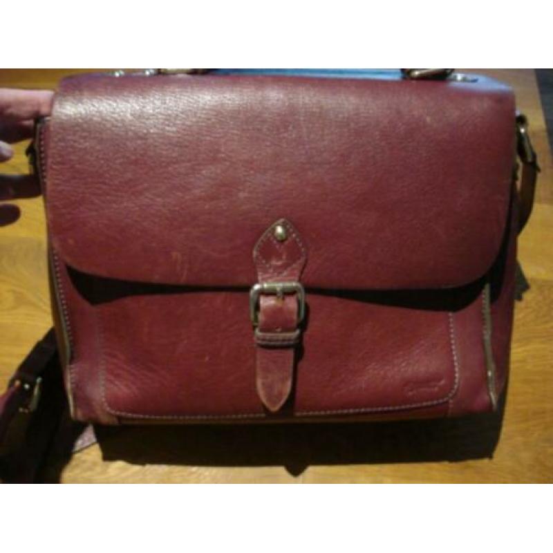 Nog heel mooie designer tas van h. merk PAUL COSTELLOE