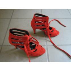 Elegant sexy rood suede zomerlaarsje BLACK LABEL 37 snazzeys