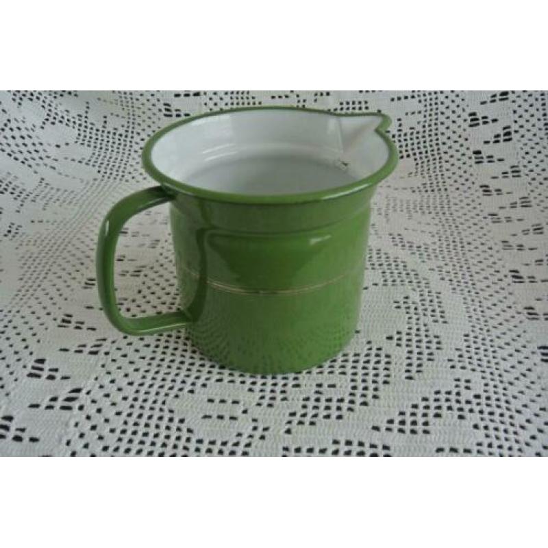 Vintage emaille melkkan / schenkkan reseda groen