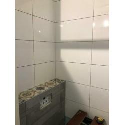 Bent u op zoek tegelzetter?
