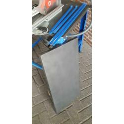 Sterke mooie complete zaagtafel 230 watt