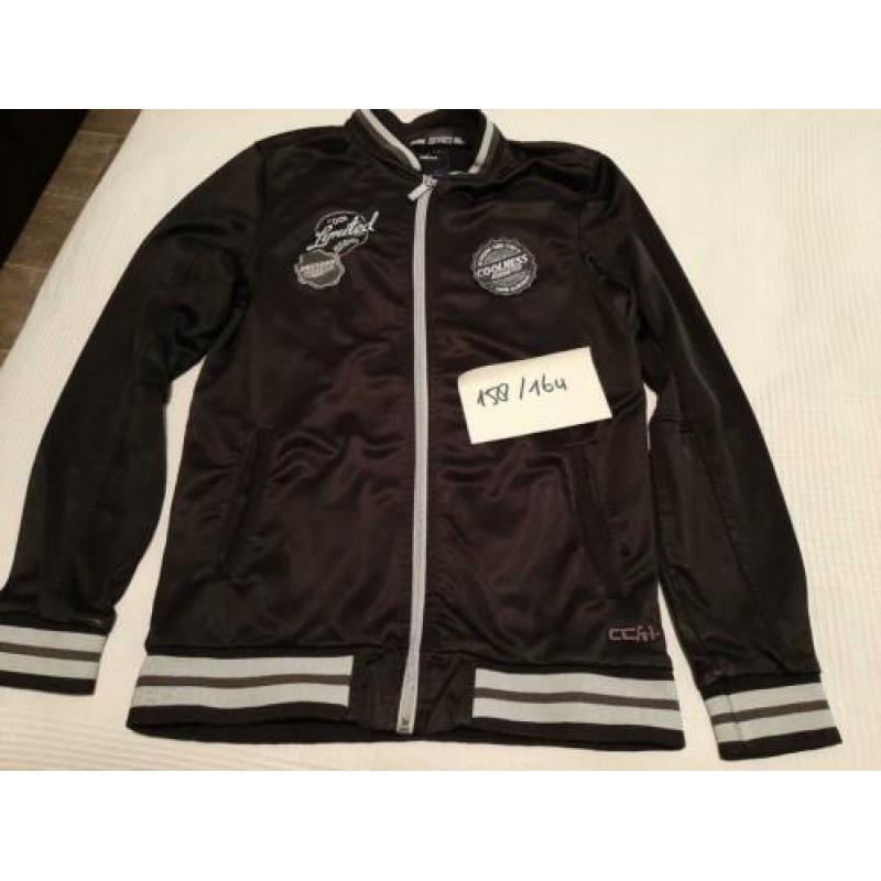 Te koop pakket jongens vesten/hoodies 158/164