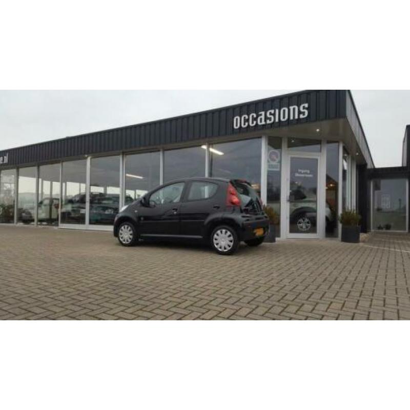 Peugeot 107 1.0 Urban Light, 5 Deurs