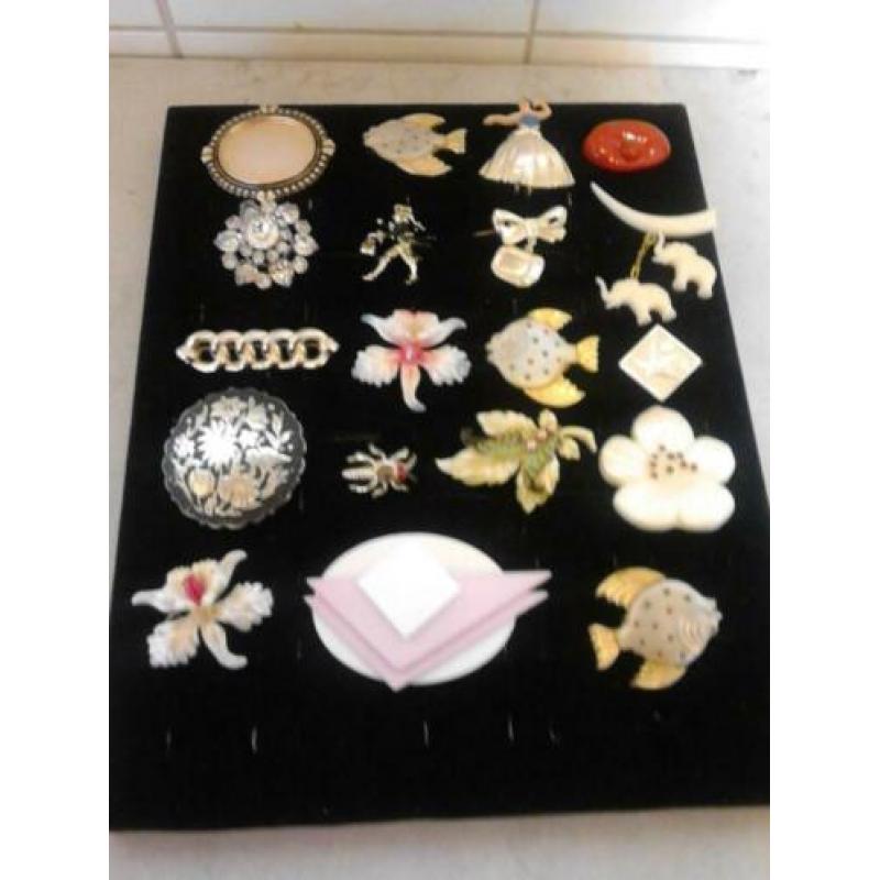 Broches