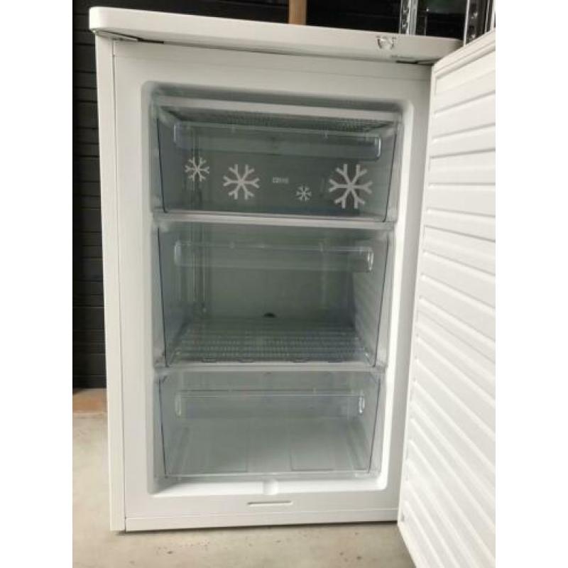 Zanussi Vriezer ZFT11114WA